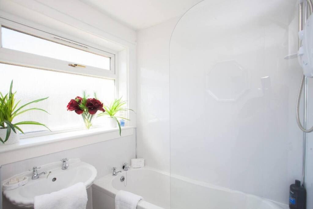 Cosy 1 Bed With Parking In City Centre Apartman Glasgow Kültér fotó
