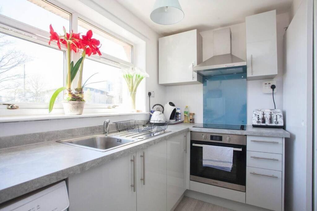 Cosy 1 Bed With Parking In City Centre Apartman Glasgow Kültér fotó